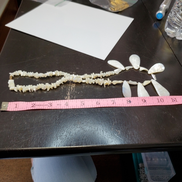 Sea shell necklace - Picture 2 of 4